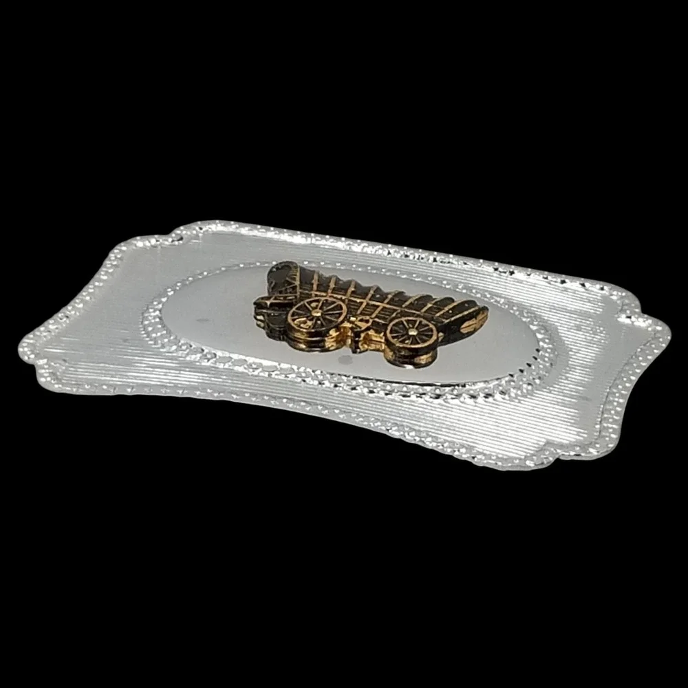 The Unbranded Brand belt buckle